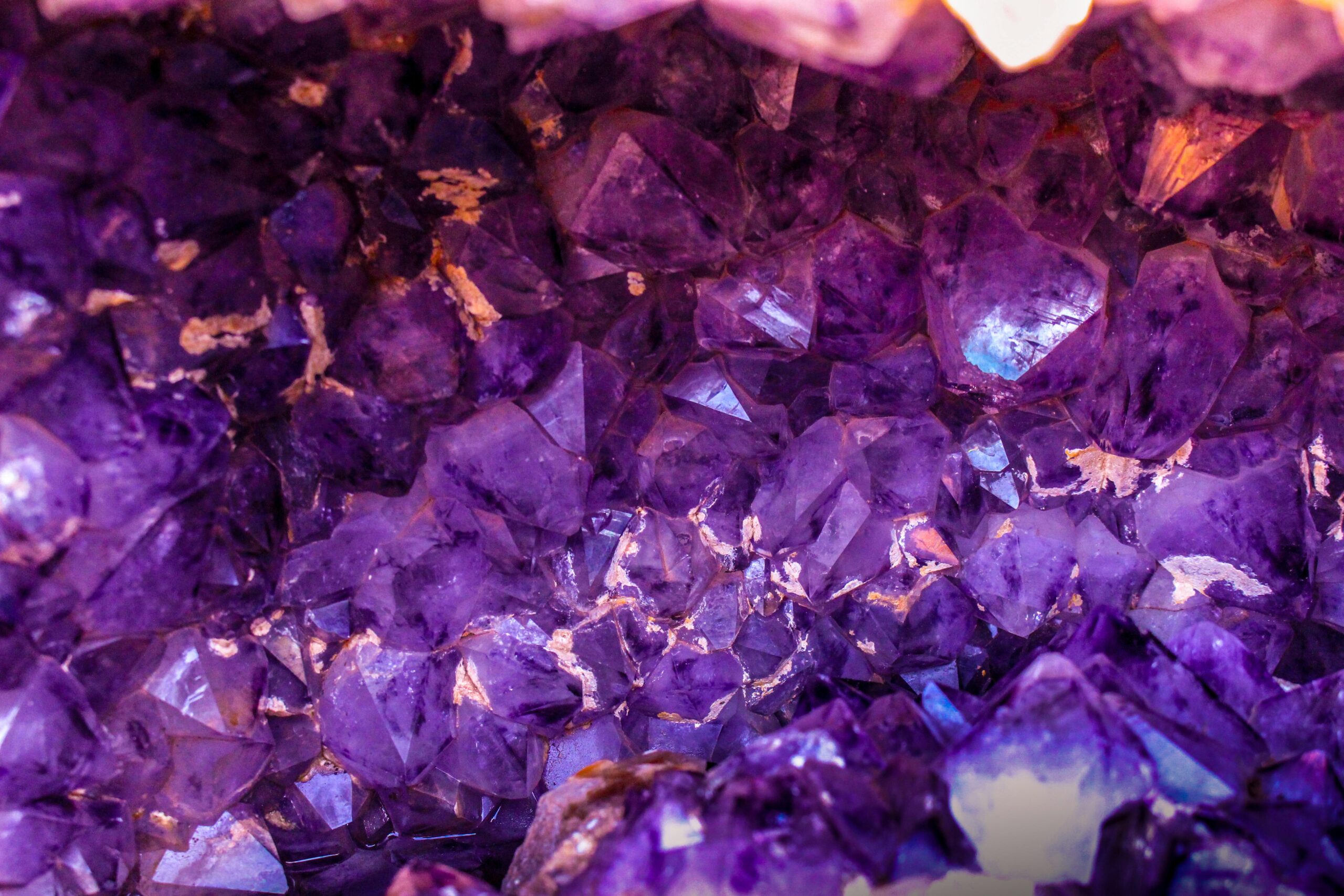 amethysts gemstones
